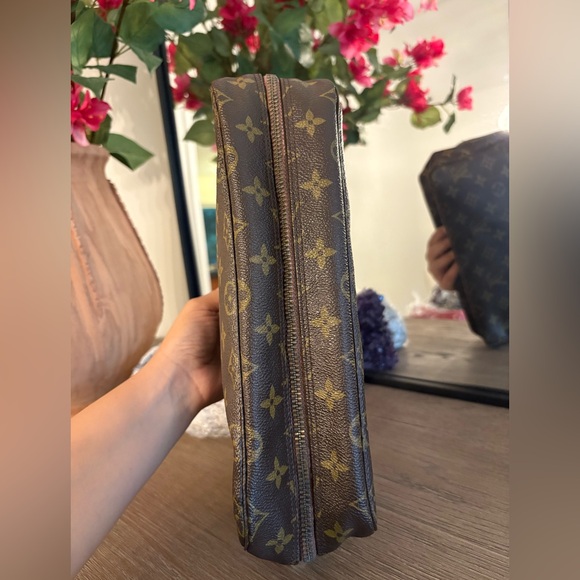 Louis Vuitton Monogram Toiletry Bag - Picture 8 of 11